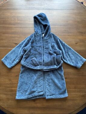 Size 5/6 Tucker + Tate sleepwear bathrobe